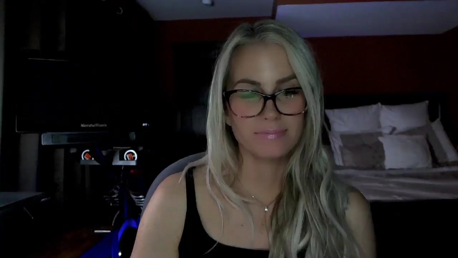 Gallery image thumbnail from Cora9's myfreecams stream on, 02/27/2026, 05:40 image 14 of 20