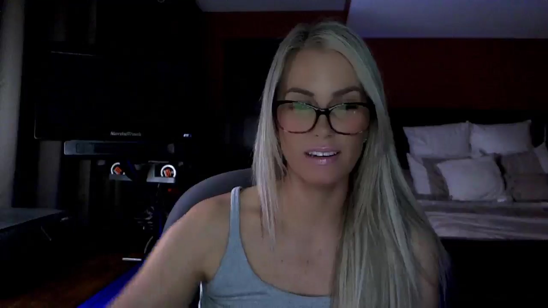 Gallery image thumbnail from Cora9's myfreecams stream on, 03/05/2026, 06:47 image 11 of 20