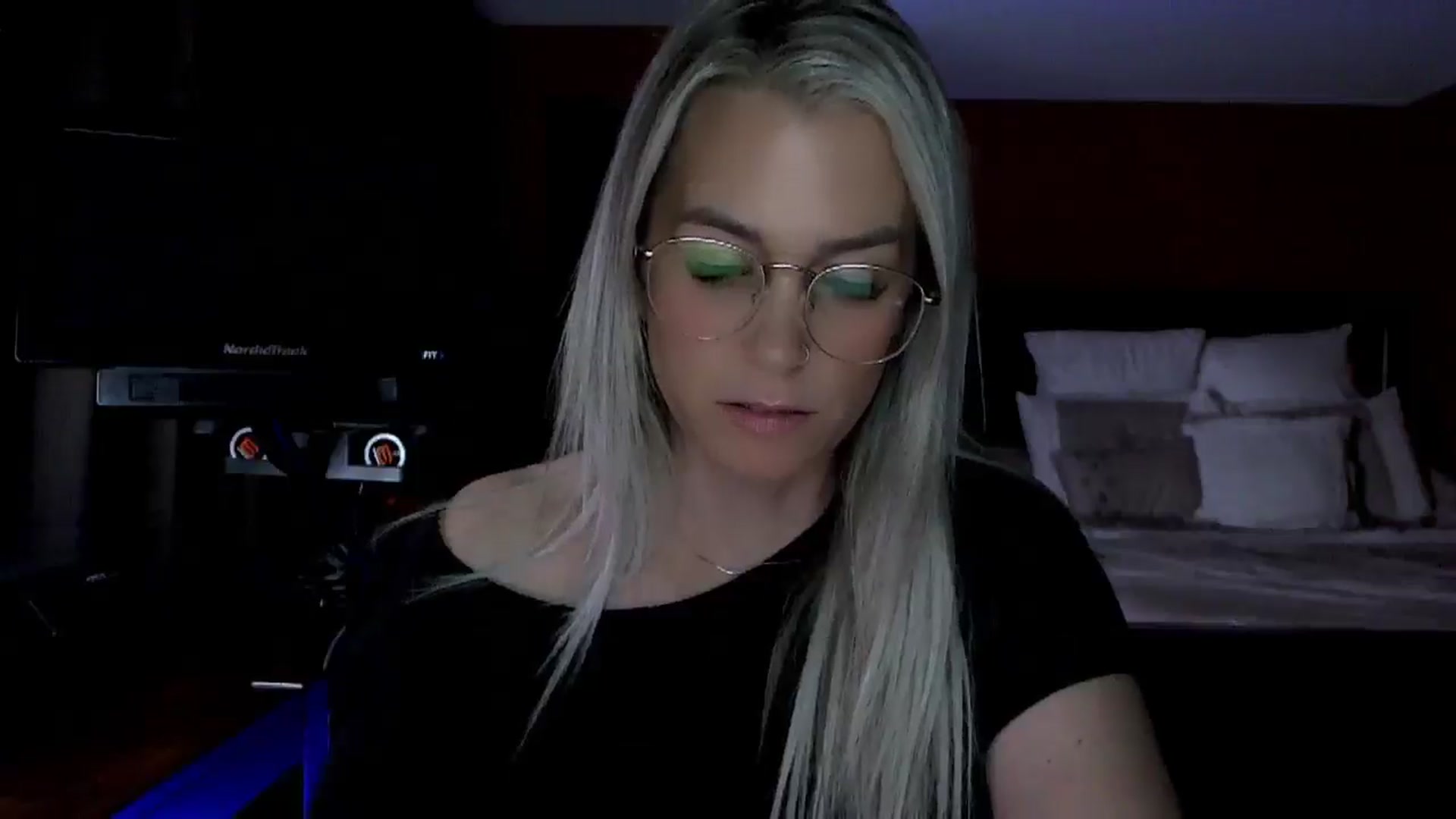 Gallery image thumbnail from Cora9's myfreecams stream on, 05/06/2026, 05:26 image 2 of 20