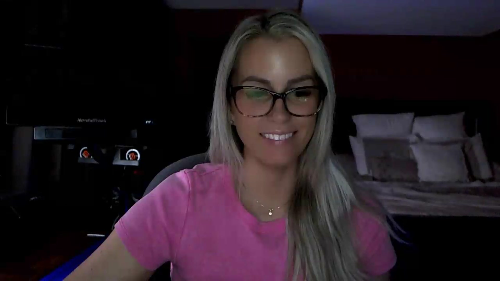 Gallery image thumbnail from Cora9's myfreecams stream on, 05/13/2026, 04:38 image 20 of 20