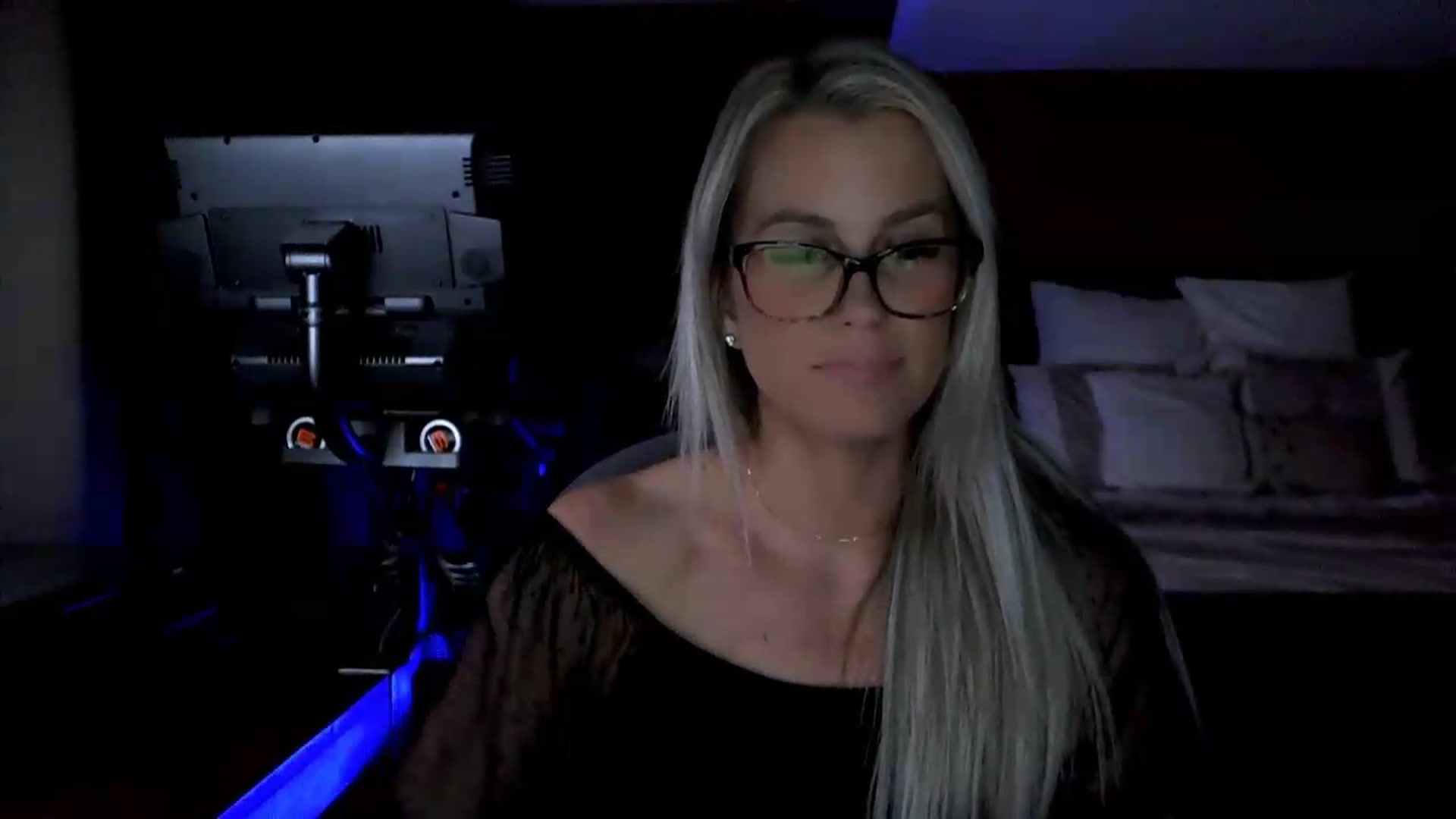 Gallery image thumbnail from Cora9's myfreecams stream on, 06/03/2026, 05:11 image 5 of 20