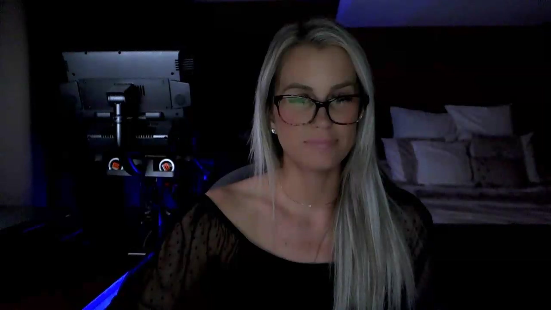 Gallery image thumbnail from Cora9's myfreecams stream on, 06/03/2026, 05:11 image 13 of 20