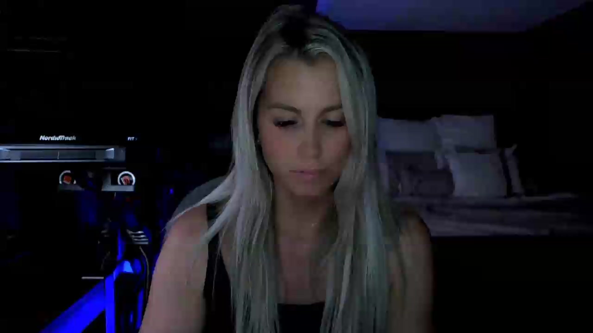 Gallery image thumbnail from Cora9's myfreecams stream on, 06/10/2026, 06:08 image 19 of 20