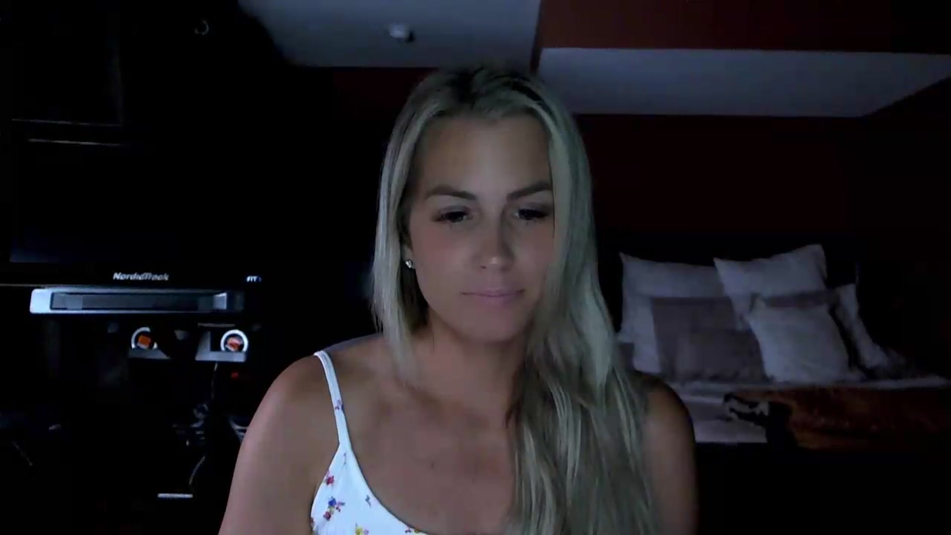 Gallery image thumbnail from Cora9's myfreecams stream on, 07/02/2026, 05:32 image 5 of 20