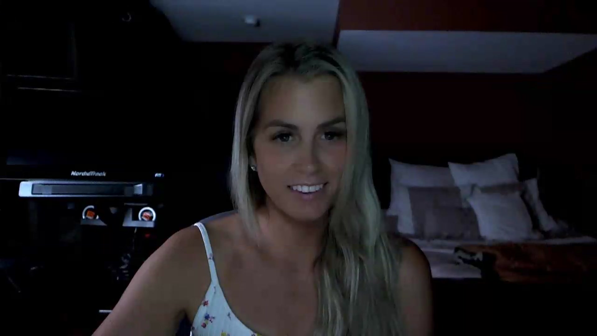 Gallery image thumbnail from Cora9's myfreecams stream on, 07/02/2026, 05:32 image 6 of 20
