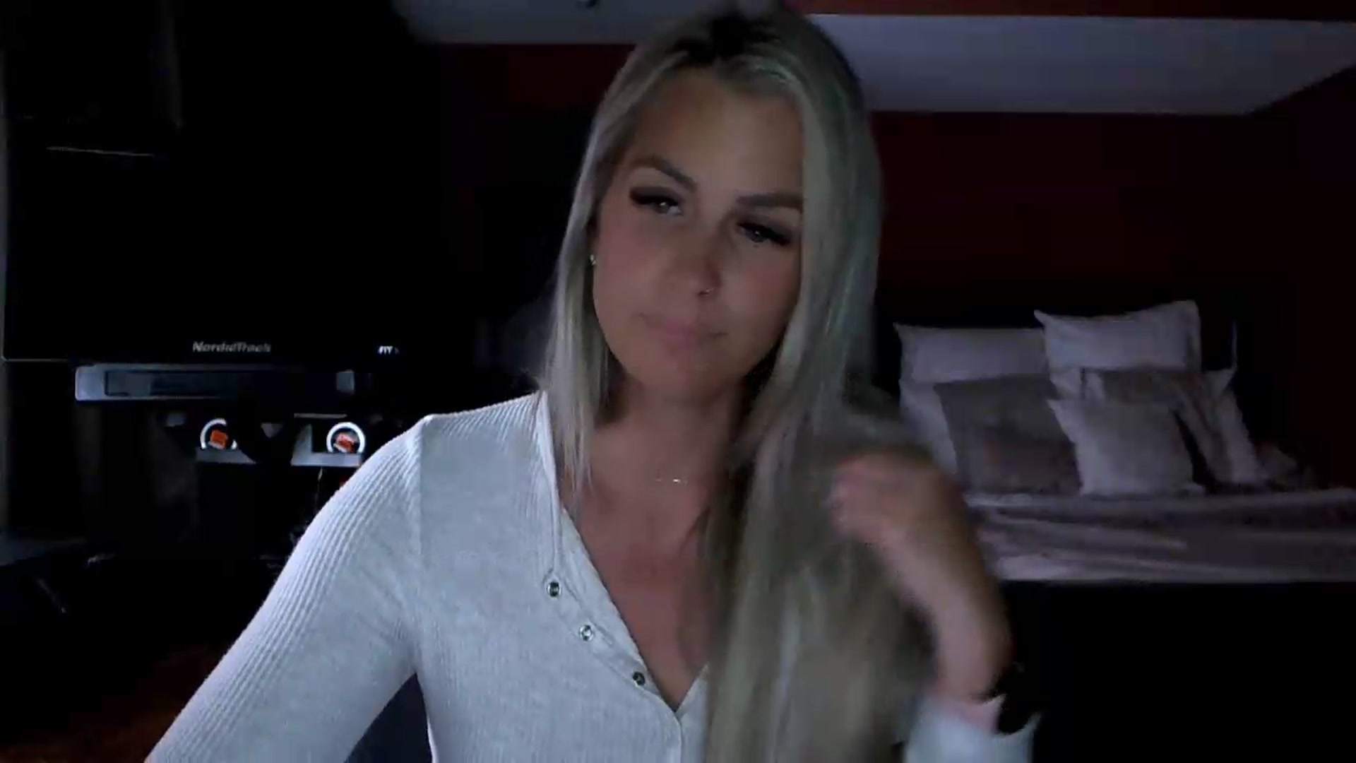 Gallery image thumbnail from Cora9's myfreecams stream on, 07/24/2026, 06:55 image 20 of 20