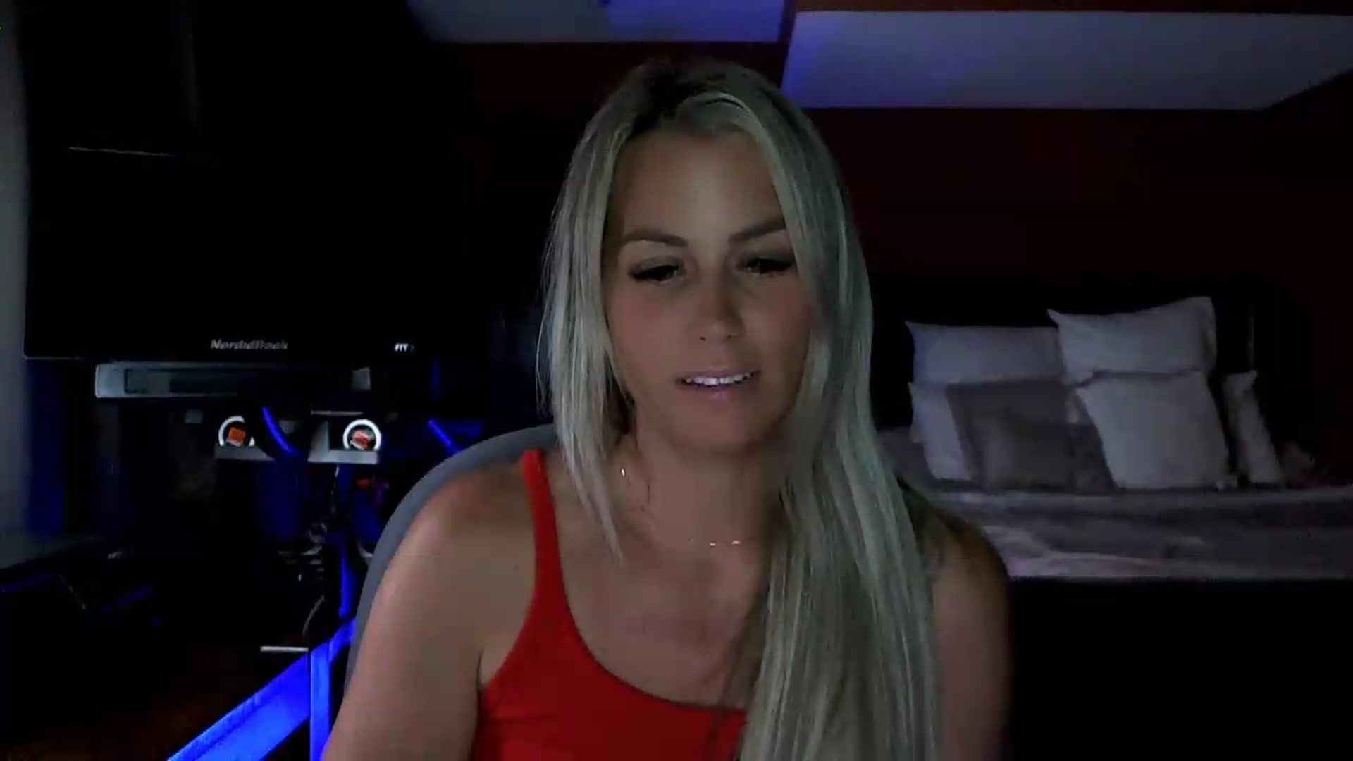 Gallery image thumbnail from Cora9's myfreecams stream on, 07/29/2026, 05:35 image 13 of 20