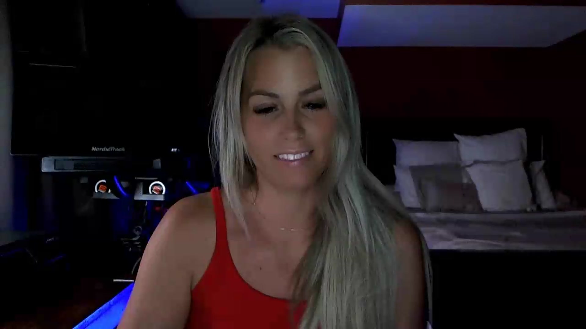 Gallery image thumbnail from Cora9's myfreecams stream on, 07/29/2026, 05:35 image 2 of 20