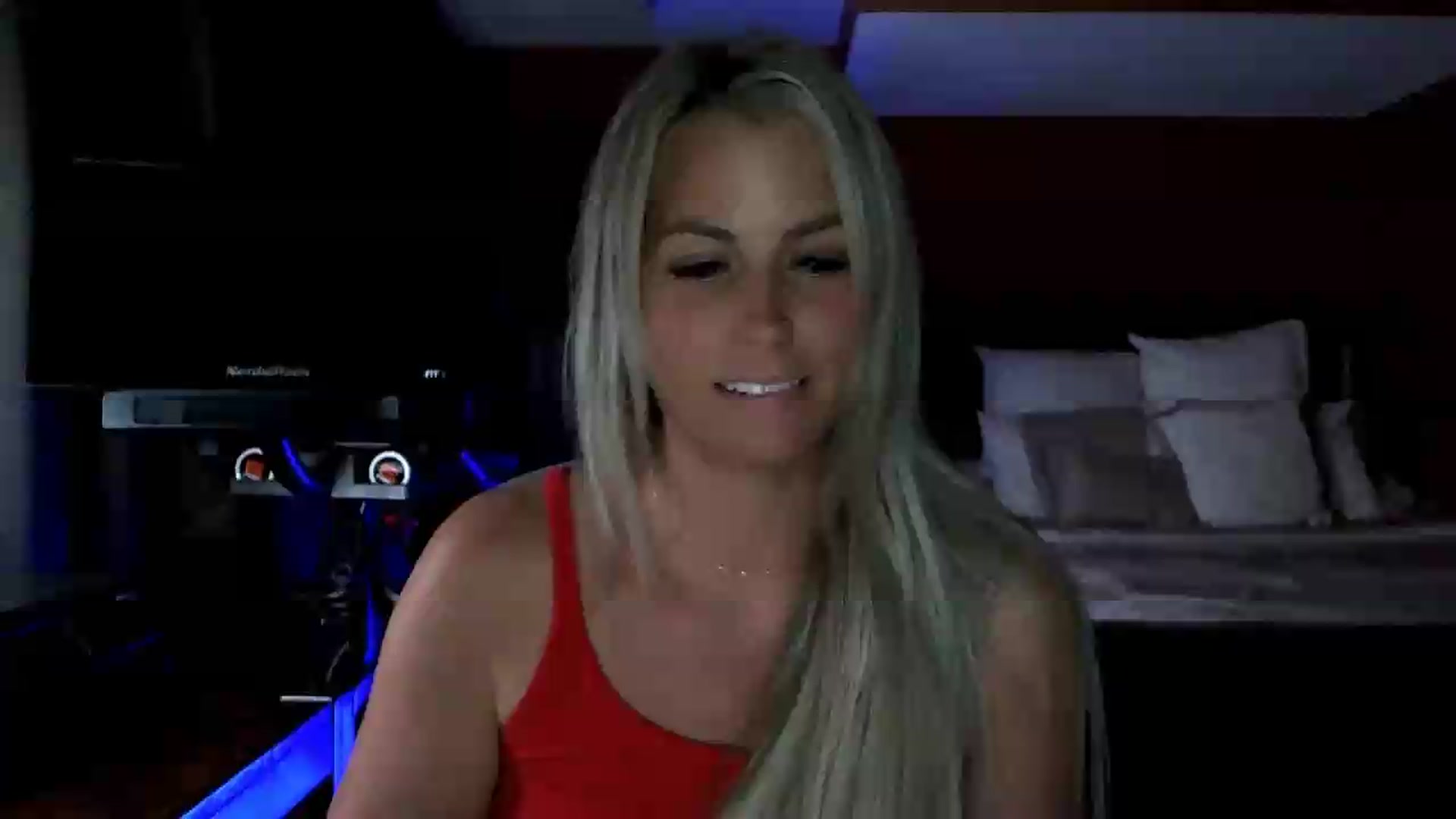Gallery image thumbnail from Cora9's myfreecams stream on, 07/29/2026, 05:35 image 16 of 20
