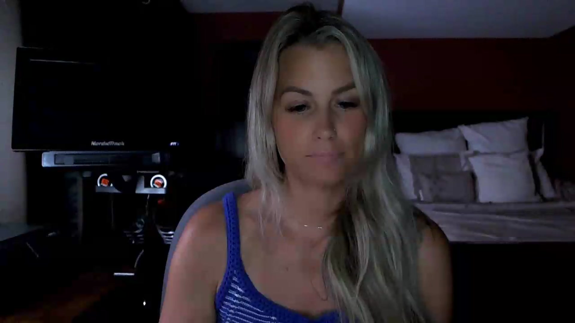 Gallery image thumbnail from Cora9's myfreecams stream on, 08/13/2026, 05:41 image 20 of 20