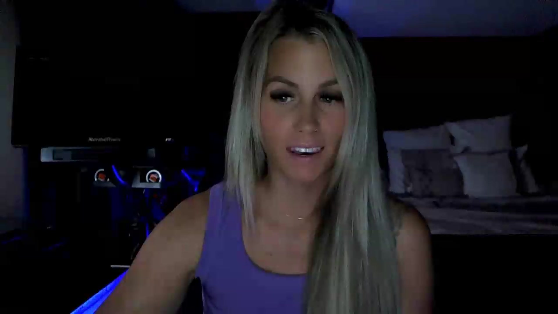 Gallery image thumbnail from Cora9's myfreecams stream on, 08/14/2026, 06:32 image 14 of 20