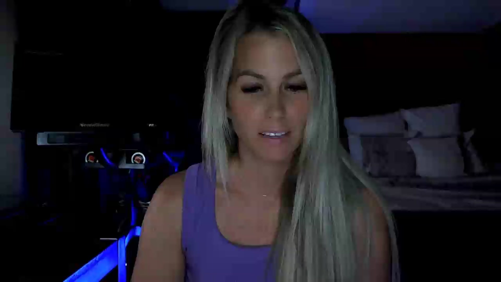 Gallery image thumbnail from Cora9's myfreecams stream on, 08/14/2026, 06:32 image 2 of 20