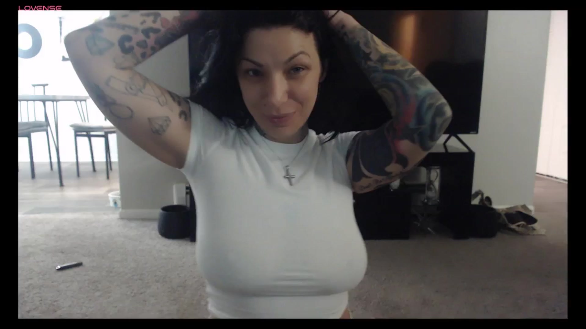 Gallery image thumbnail from CoraCumora's myfreecams stream on, 05/28/2024, 15:37 image 16 of 20
