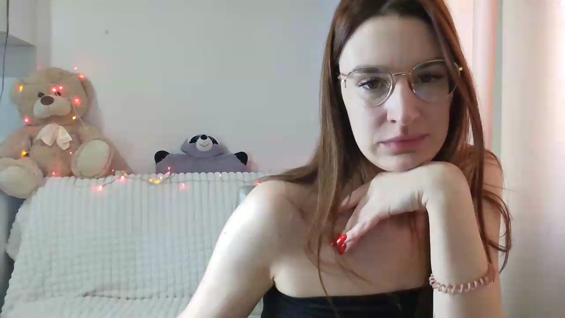 Gallery image thumbnail from CoraHaze's myfreecams stream on, 08/15/2026, 11:47 image 6 of 20