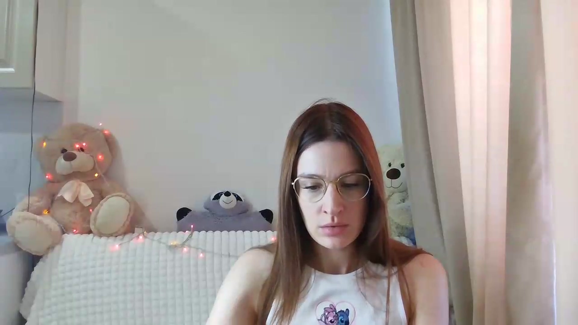 Gallery image thumbnail from CoraHaze's myfreecams stream on, 08/17/2026, 09:49 image 5 of 20