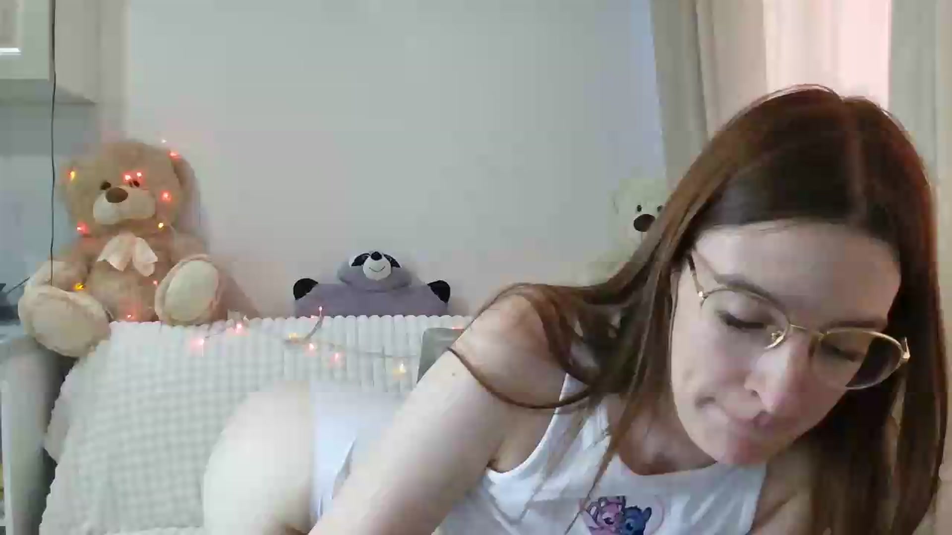 Gallery image thumbnail from CoraHaze's myfreecams stream on, 08/17/2026, 12:25 image 11 of 20
