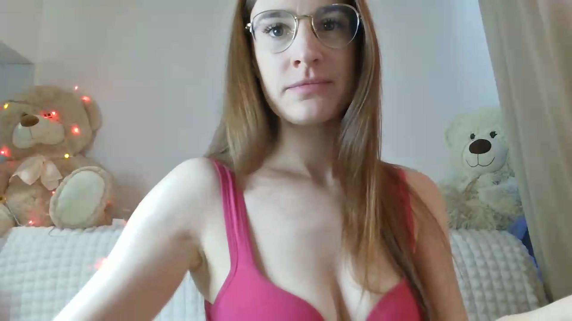 Gallery image thumbnail from CoraHaze's myfreecams stream on, 08/18/2026, 10:23 image 5 of 20
