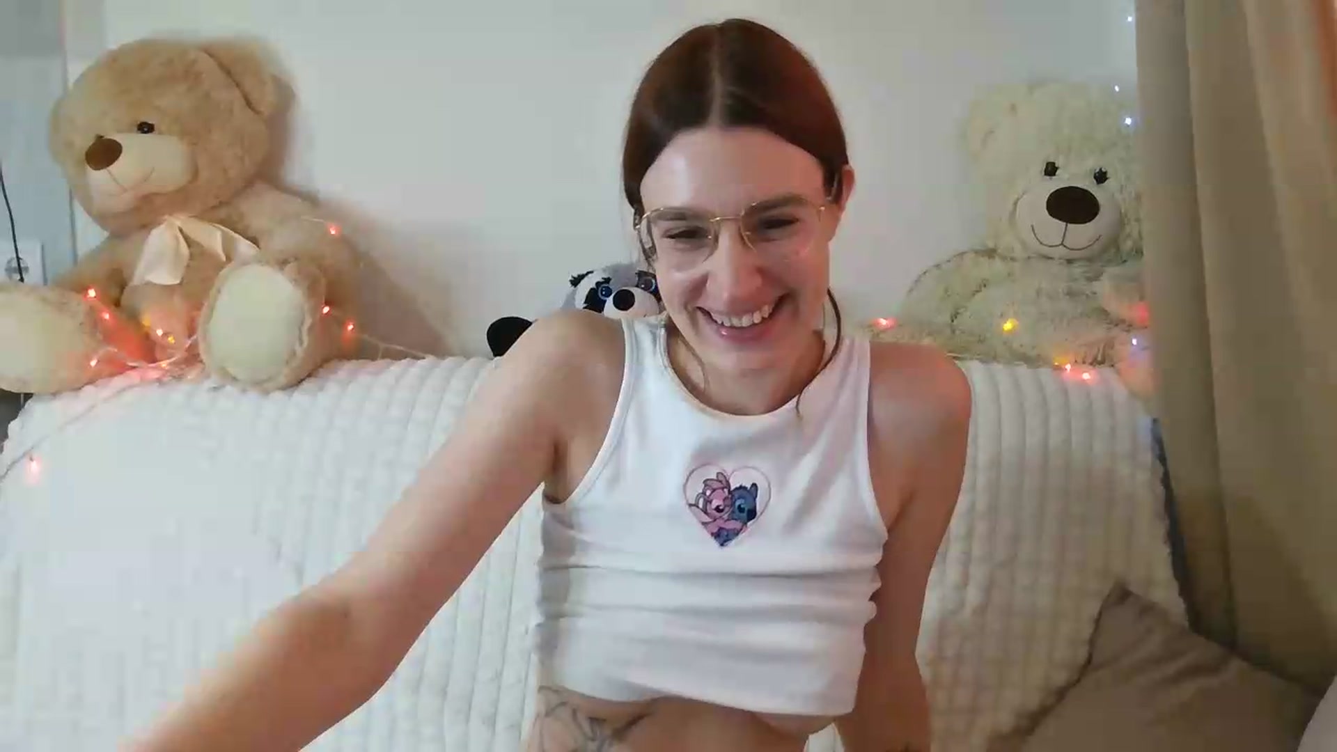 Gallery image thumbnail from CoraHaze's myfreecams stream on, 08/22/2026, 14:06 image 19 of 20