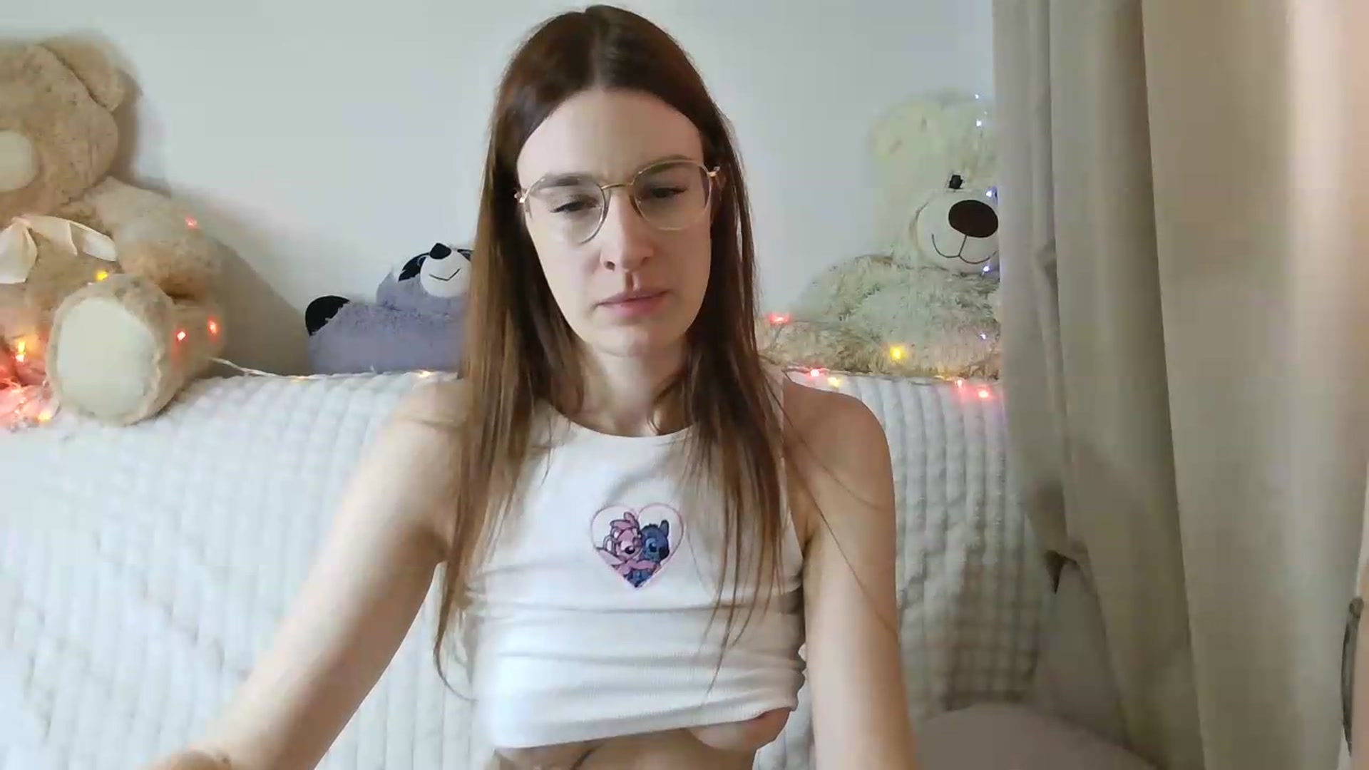 Gallery image thumbnail from CoraHaze's myfreecams stream on, 08/26/2026, 09:51 image 15 of 20