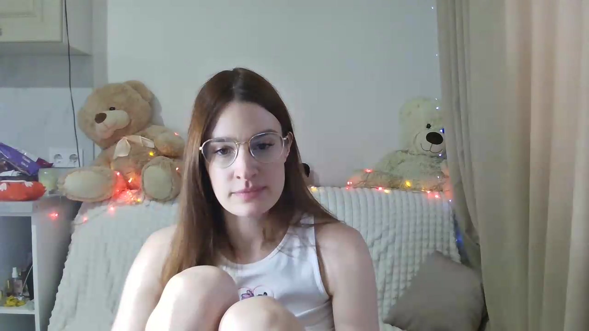 Gallery image thumbnail from CoraHaze's myfreecams stream on, 08/26/2026, 17:58 image 12 of 20