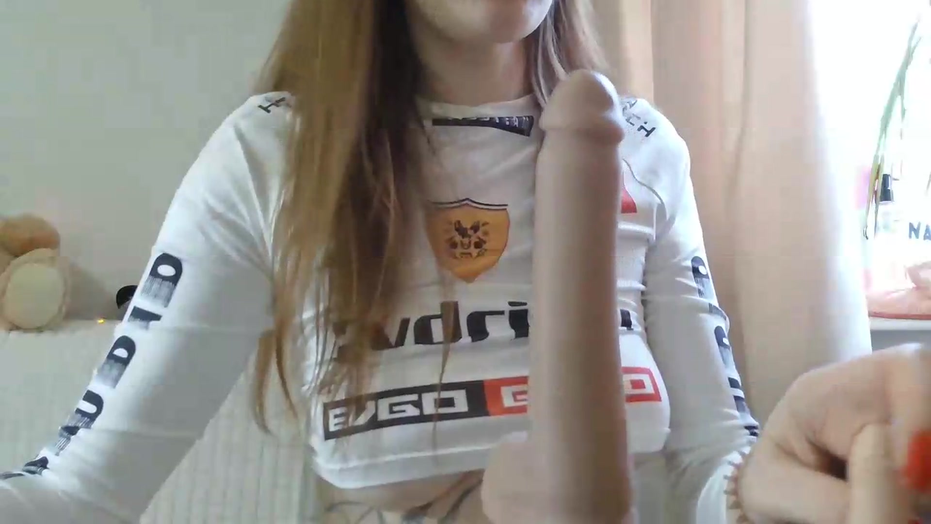 Gallery image thumbnail from CoraHaze's myfreecams stream on, 08/27/2026, 09:18 image 4 of 20