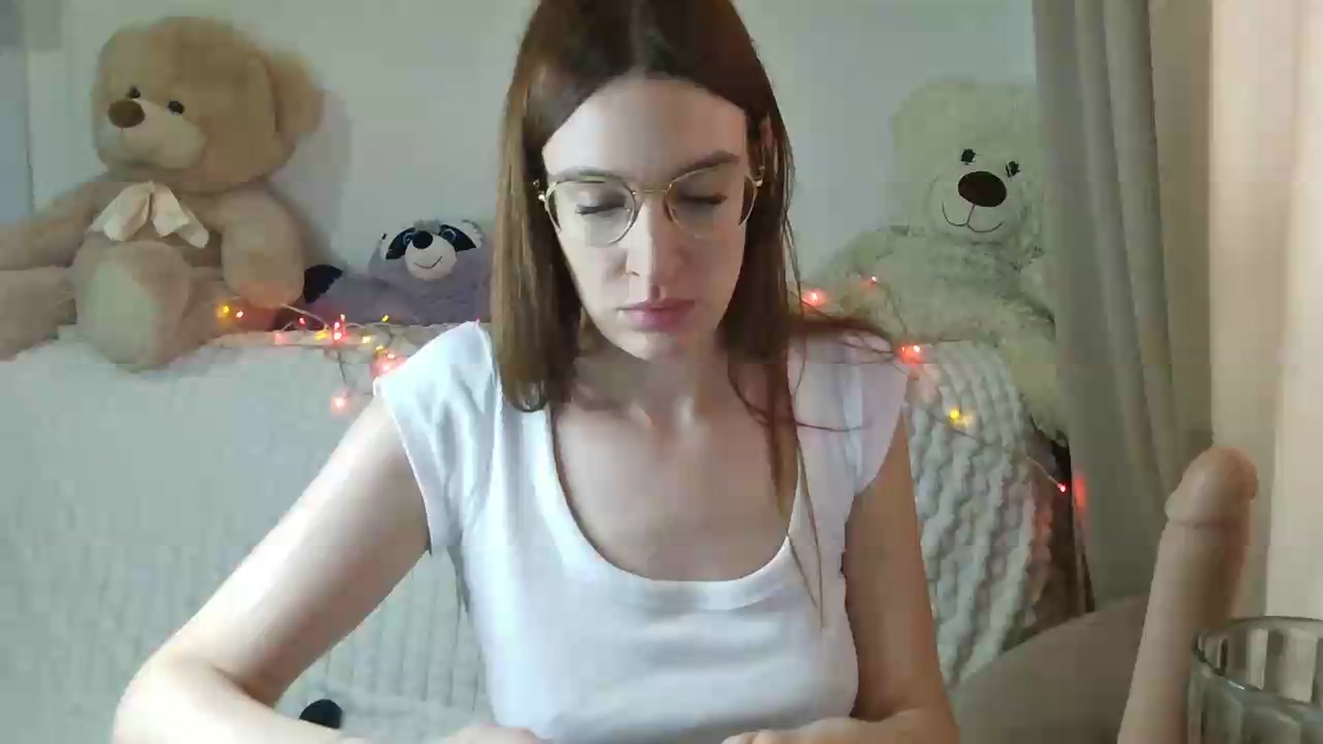 Gallery image thumbnail from CoraHaze's myfreecams stream on, 08/30/2026, 10:52 image 7 of 20
