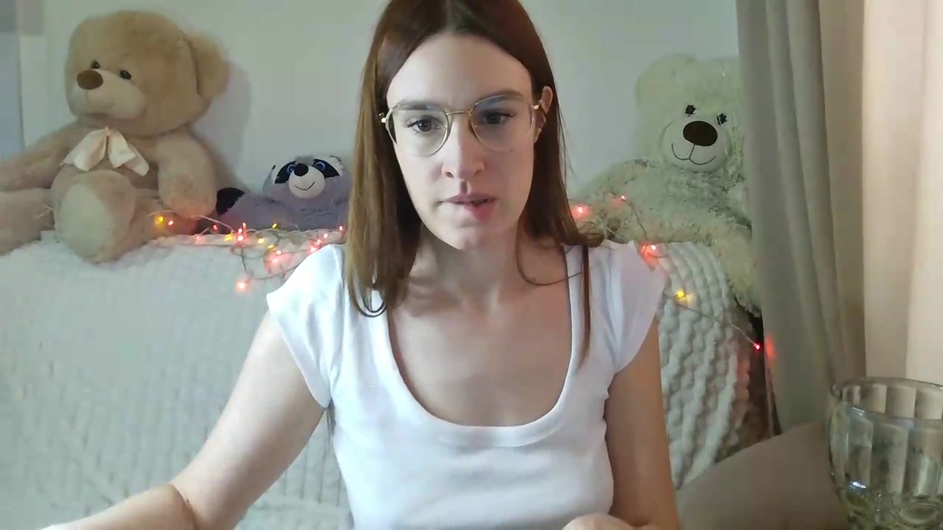 Gallery image thumbnail from CoraHaze's myfreecams stream on, 08/30/2026, 10:52 image 13 of 20