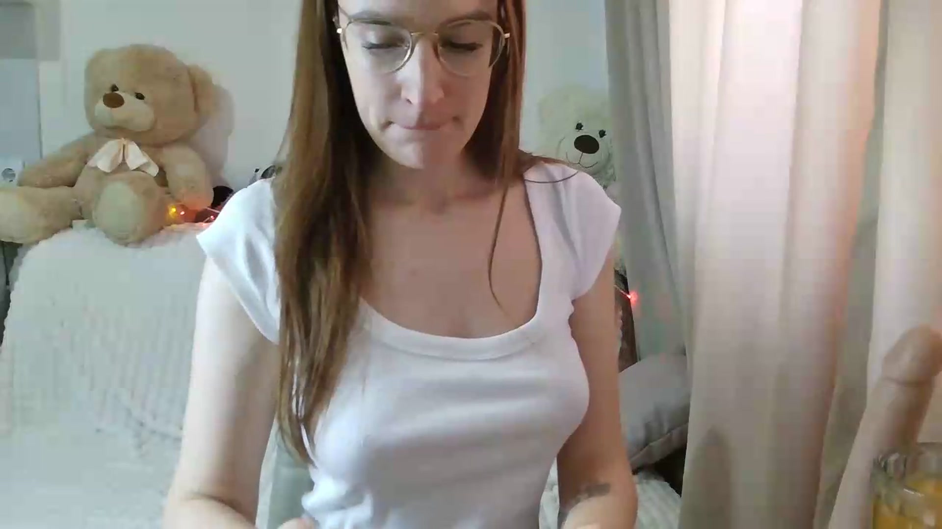 Gallery image thumbnail from CoraHaze's myfreecams stream on, 08/30/2026, 11:18 image 6 of 20