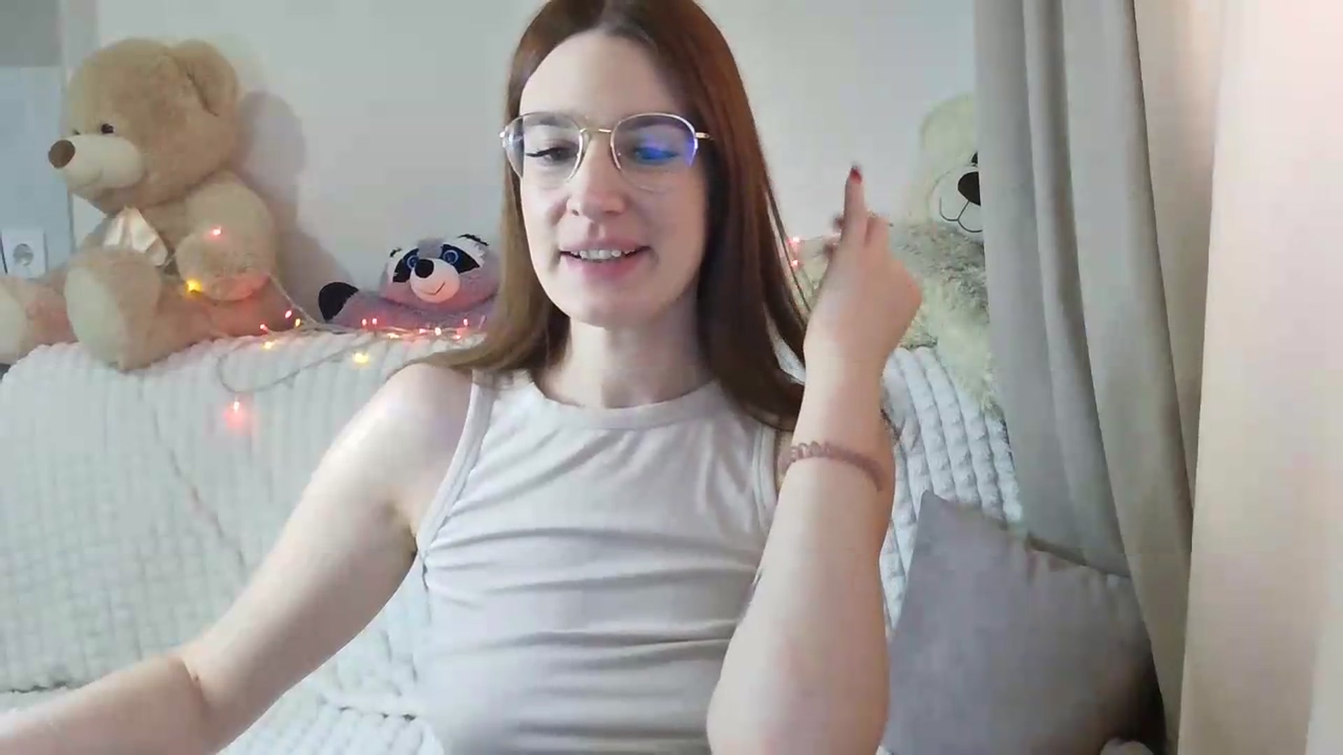 Gallery image thumbnail from CoraHaze's myfreecams stream on, 09/04/2026, 11:38 image 4 of 20