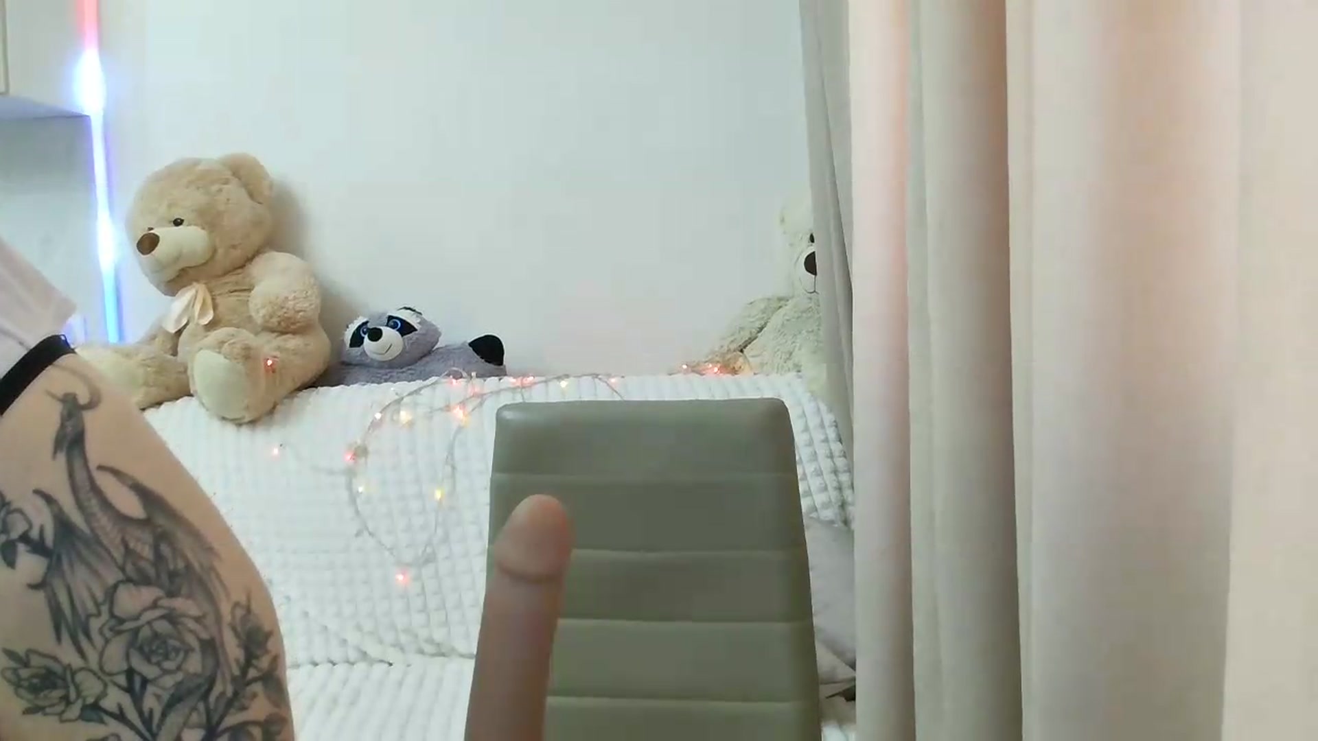 Gallery image thumbnail from CoraHaze's myfreecams stream on, 09/11/2026, 11:47 image 18 of 20