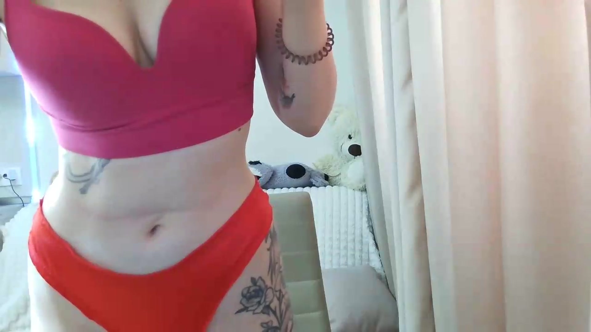 Gallery image thumbnail from CoraHaze's myfreecams stream on, 09/13/2026, 08:26 image 14 of 20