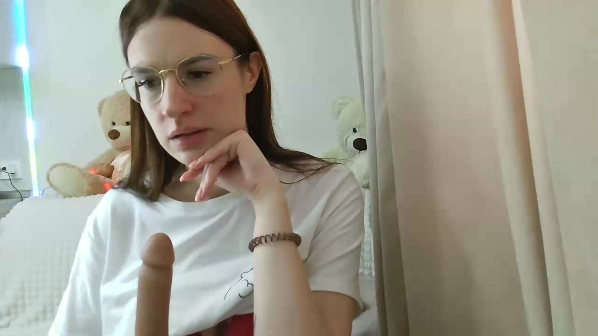 Gallery image thumbnail from CoraHaze's myfreecams stream on, 09/13/2026, 11:32 image 9 of 20