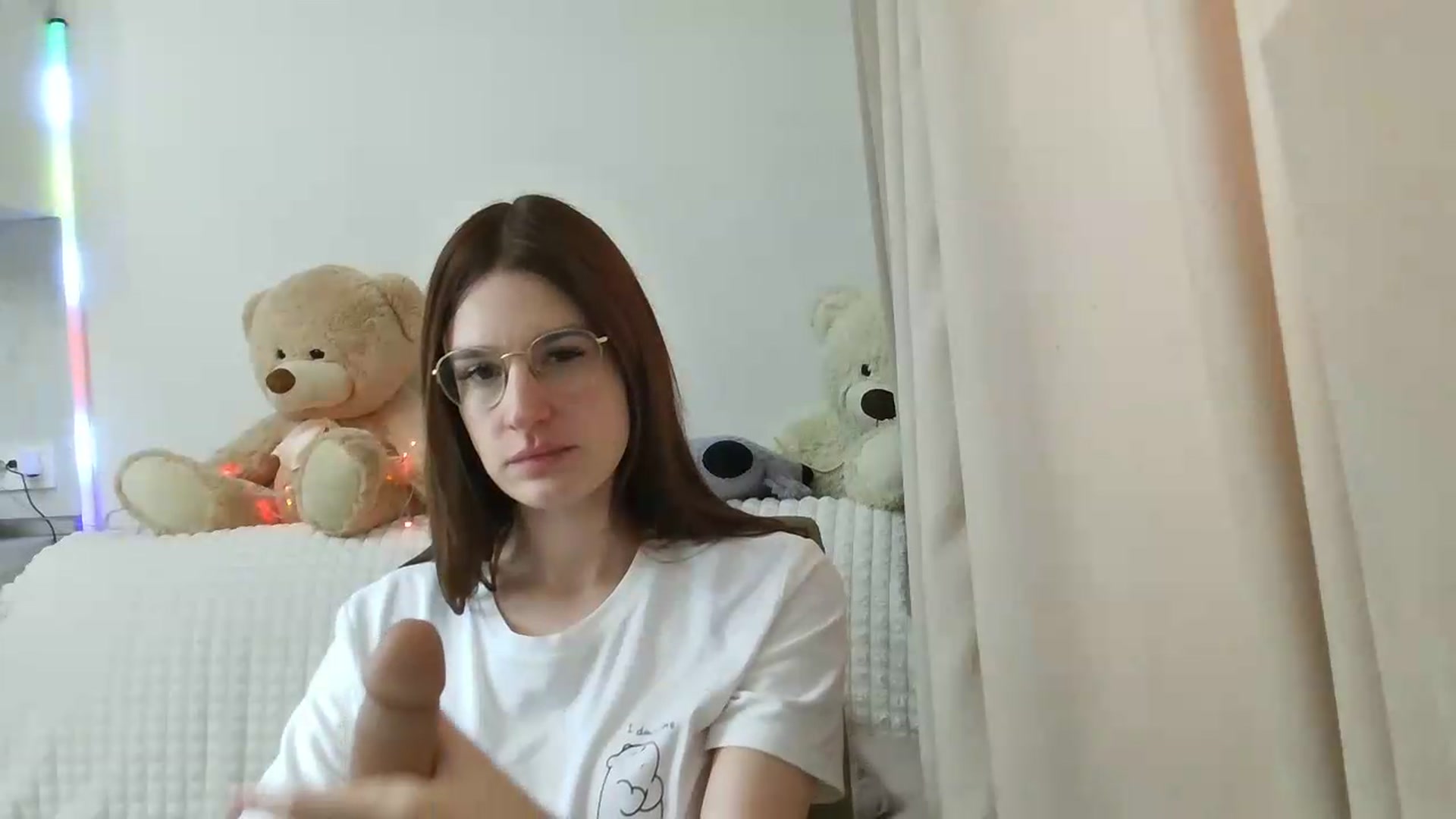 Gallery image thumbnail from CoraHaze's myfreecams stream on, 09/13/2026, 11:32 image 5 of 20