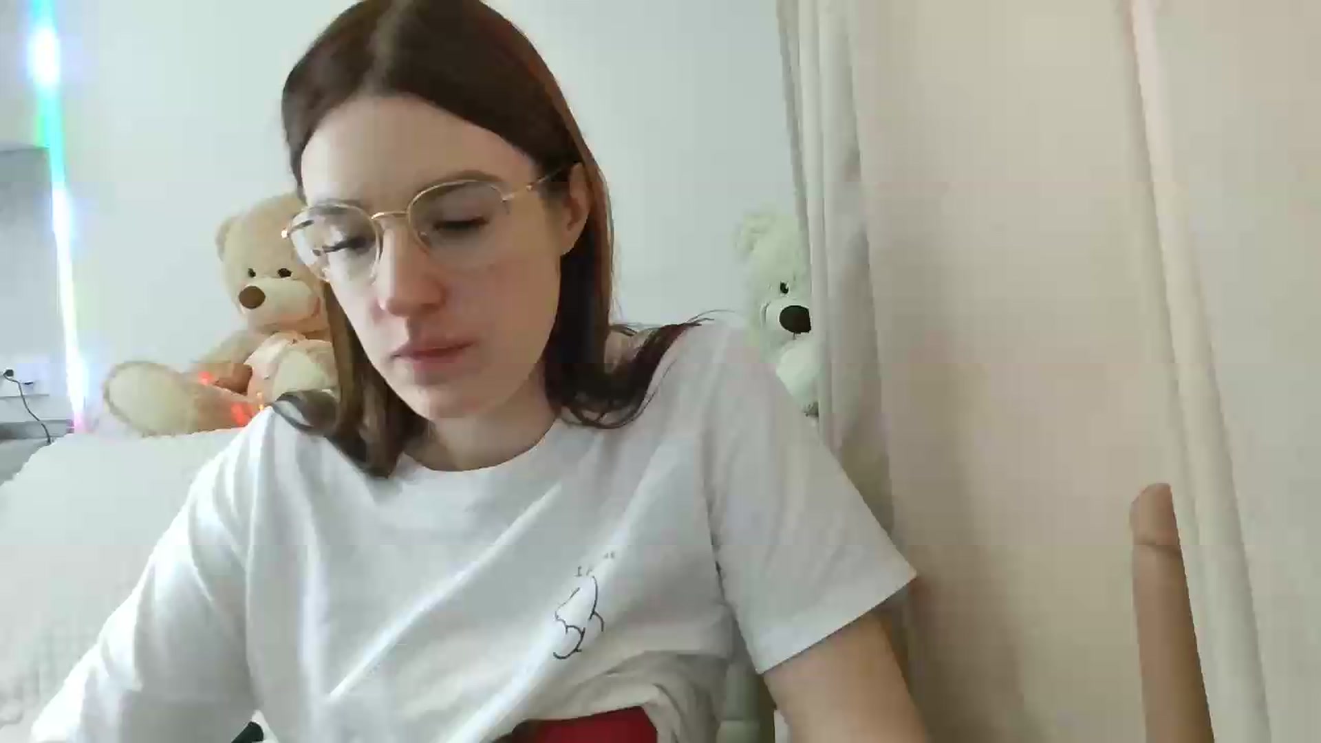Gallery image thumbnail from CoraHaze's myfreecams stream on, 09/13/2026, 11:32 image 17 of 20