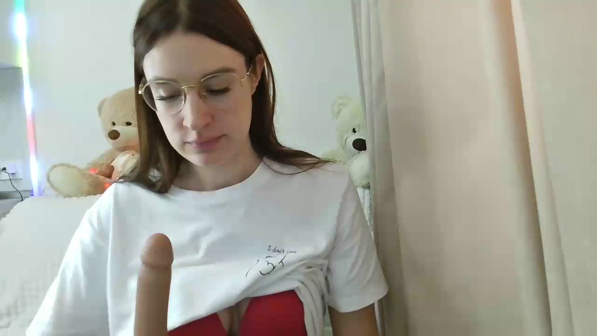 Gallery image thumbnail from CoraHaze's myfreecams stream on, 09/13/2026, 11:32 image 11 of 20