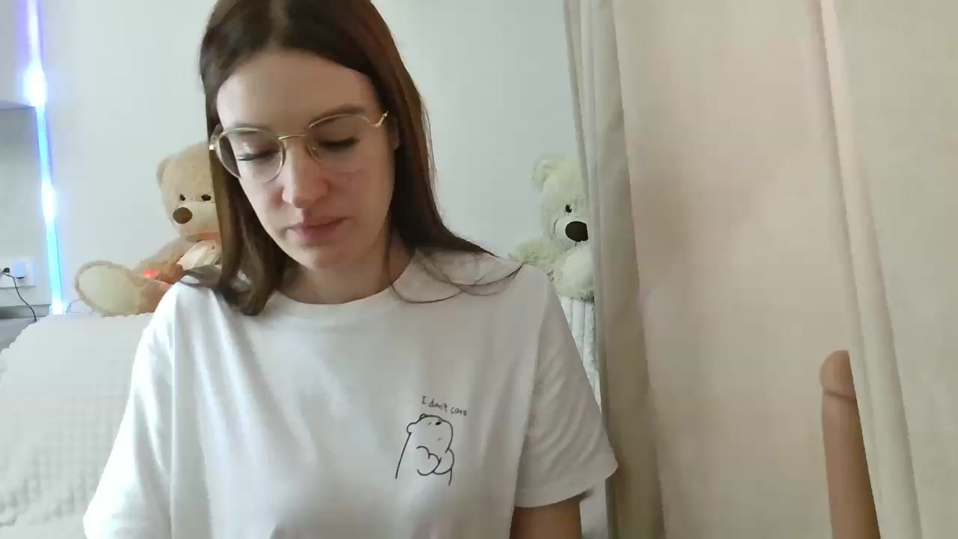 Gallery image thumbnail from CoraHaze's myfreecams stream on, 09/13/2026, 11:58 image 4 of 20