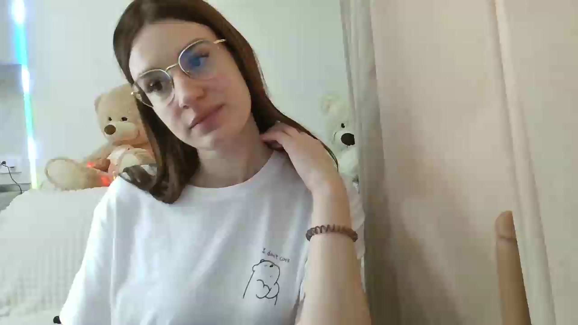 Gallery image thumbnail from CoraHaze's myfreecams stream on, 09/13/2026, 11:58 image 5 of 20