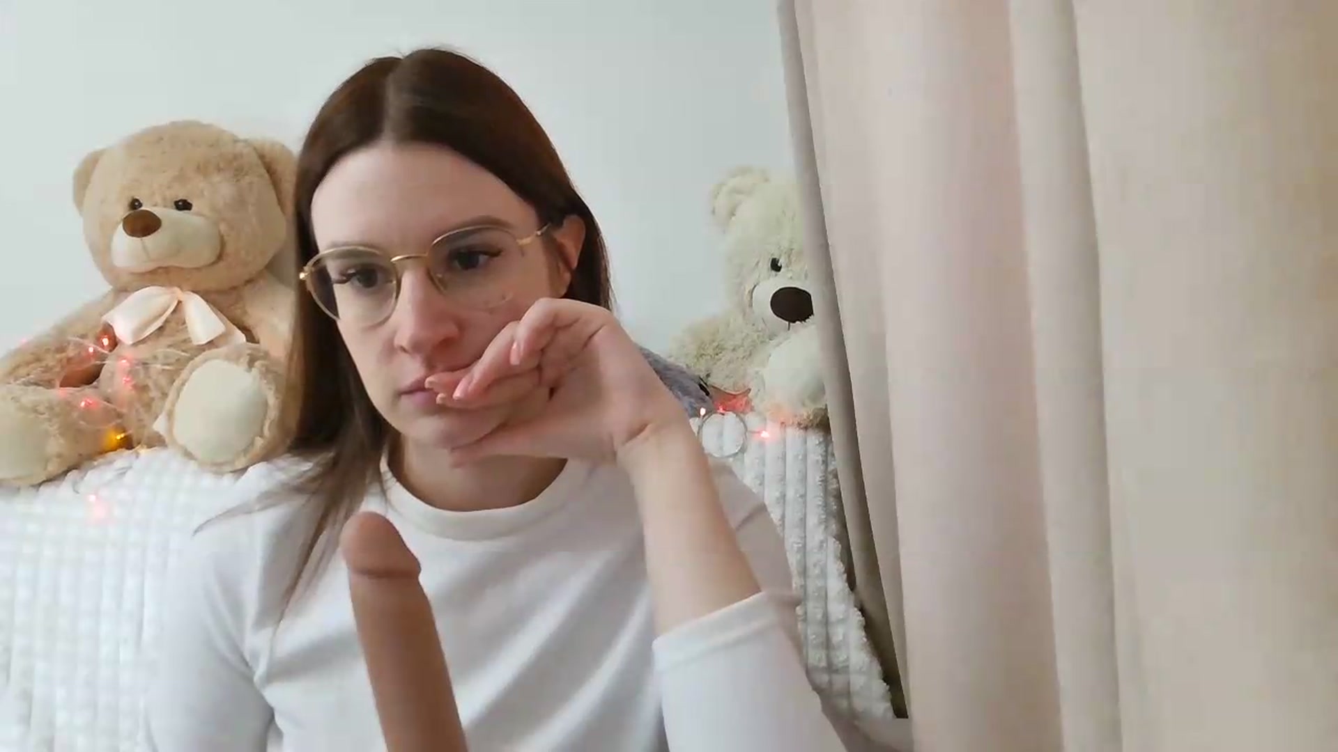 Gallery image thumbnail from CoraHaze's myfreecams stream on, 09/15/2026, 12:53 image 12 of 20