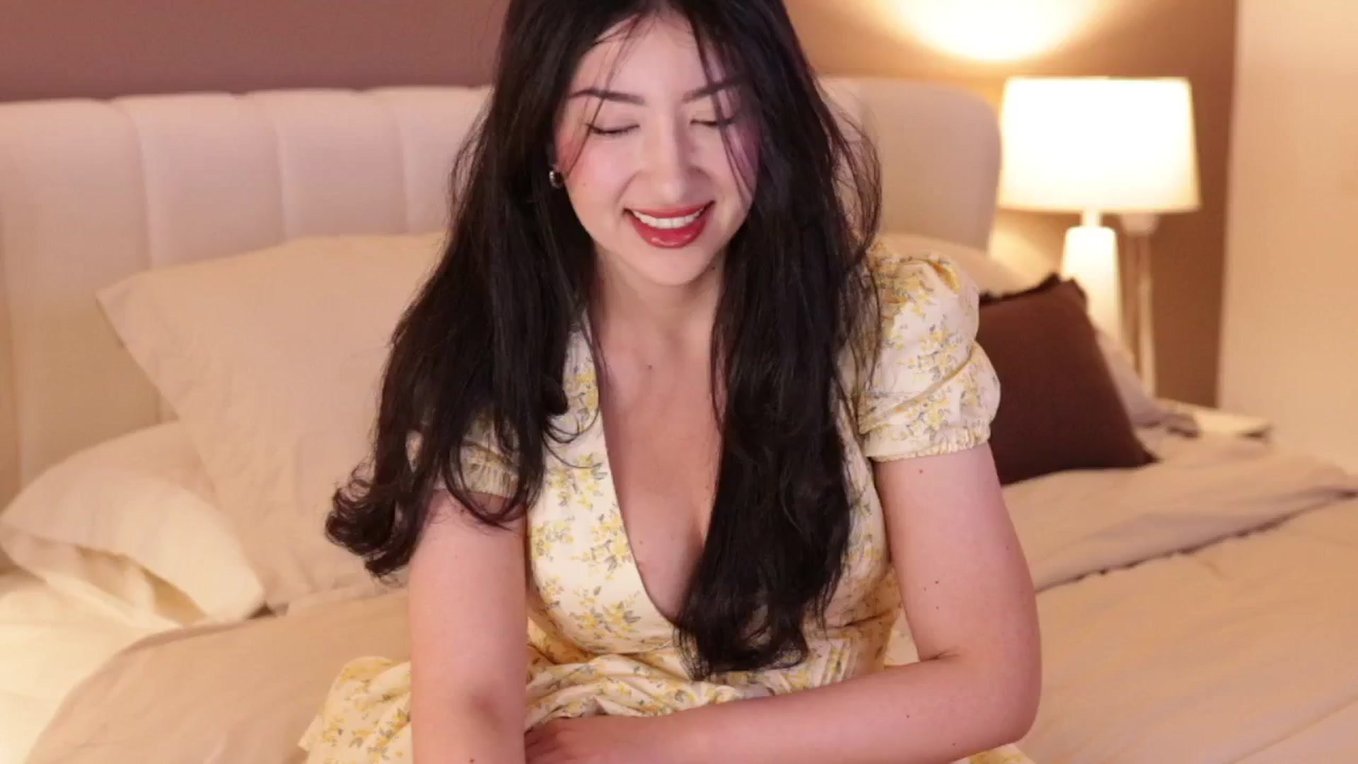 Gallery image thumbnail from Corale's myfreecams stream on, 06/24/2025, 02:26 image 20 of 20