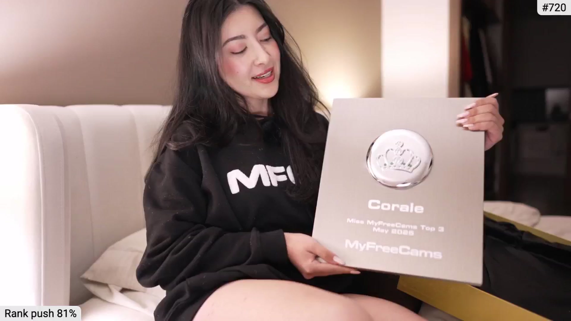 Gallery image thumbnail from Corale's myfreecams stream on, 08/02/2025, 05:16 image 7 of 20