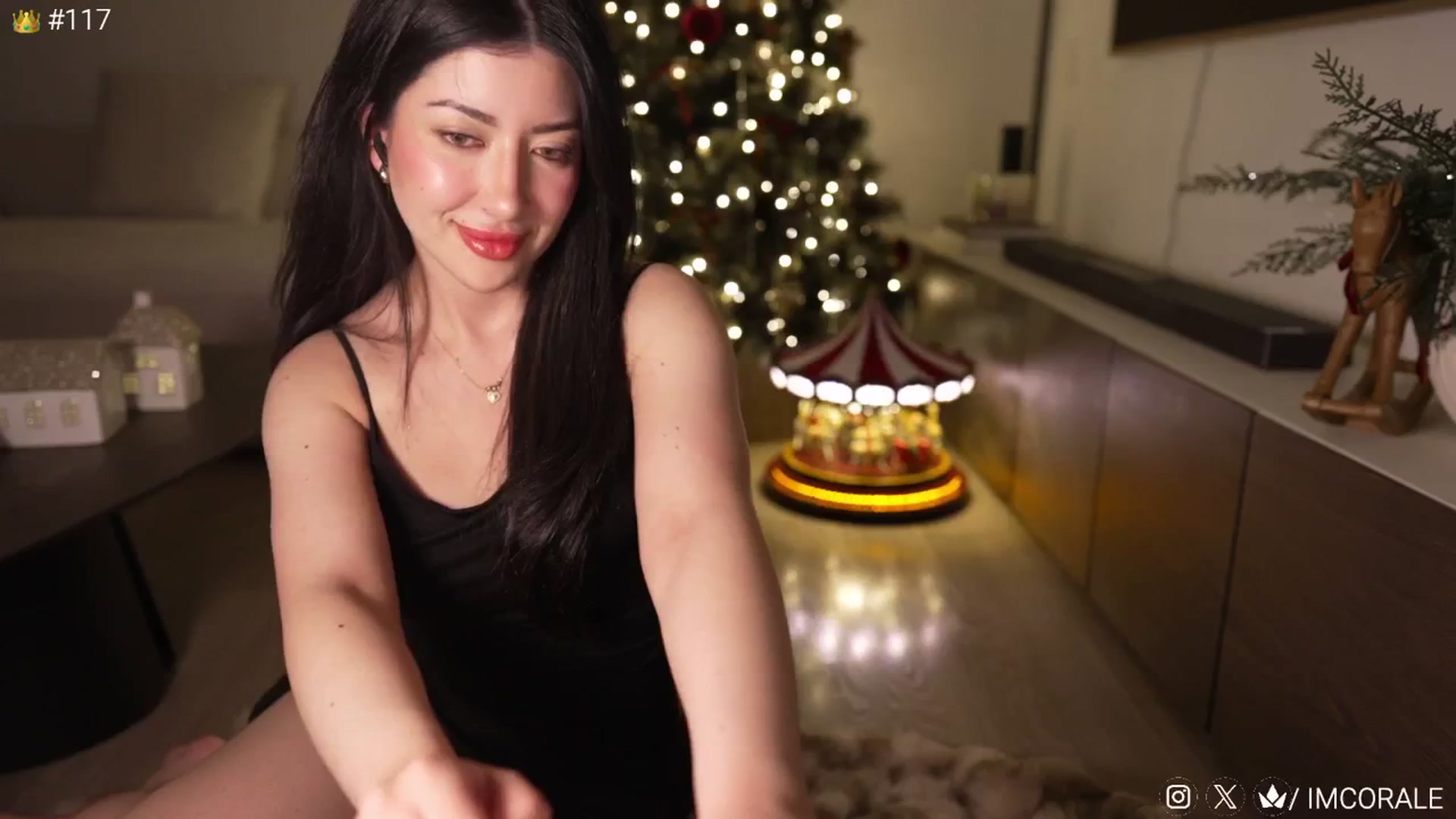 Gallery image thumbnail from Corale's myfreecams stream on, 12/29/2025, 04:19 image 14 of 20