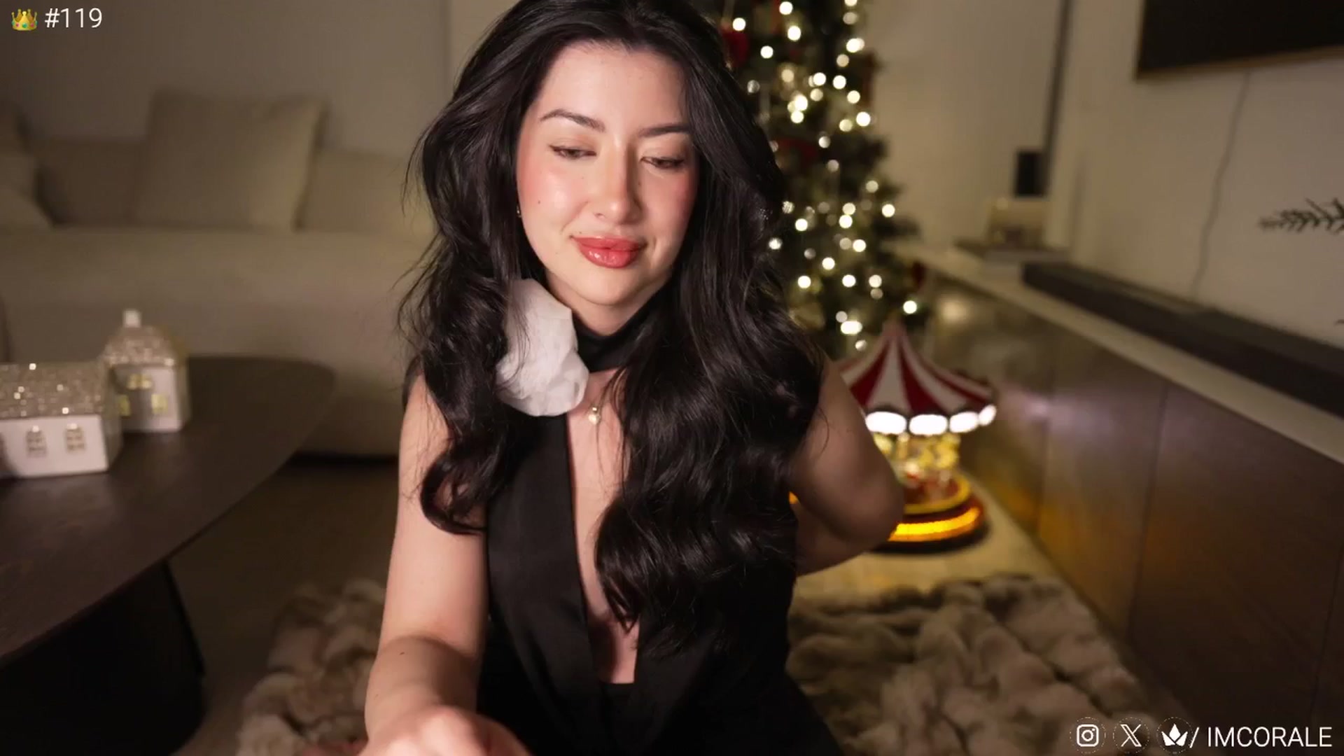 Gallery image thumbnail from Corale's myfreecams stream on, 12/31/2025, 05:03 image 3 of 20