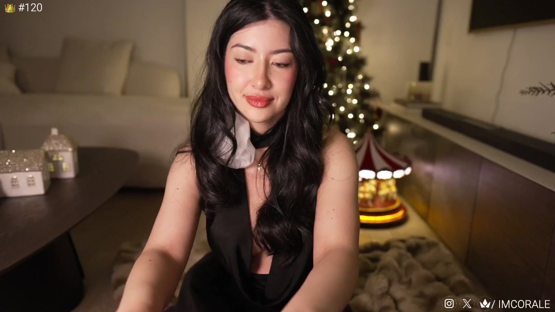 Gallery image thumbnail from Corale's myfreecams stream on, 12/31/2025, 05:03 image 2 of 20