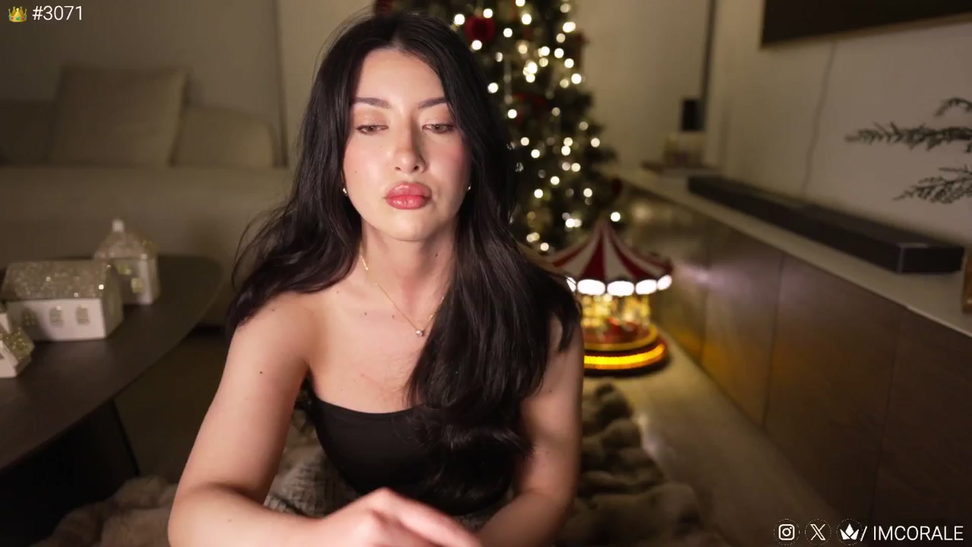 Gallery image thumbnail from Corale's myfreecams stream on, 01/03/2026, 04:32 image 14 of 20