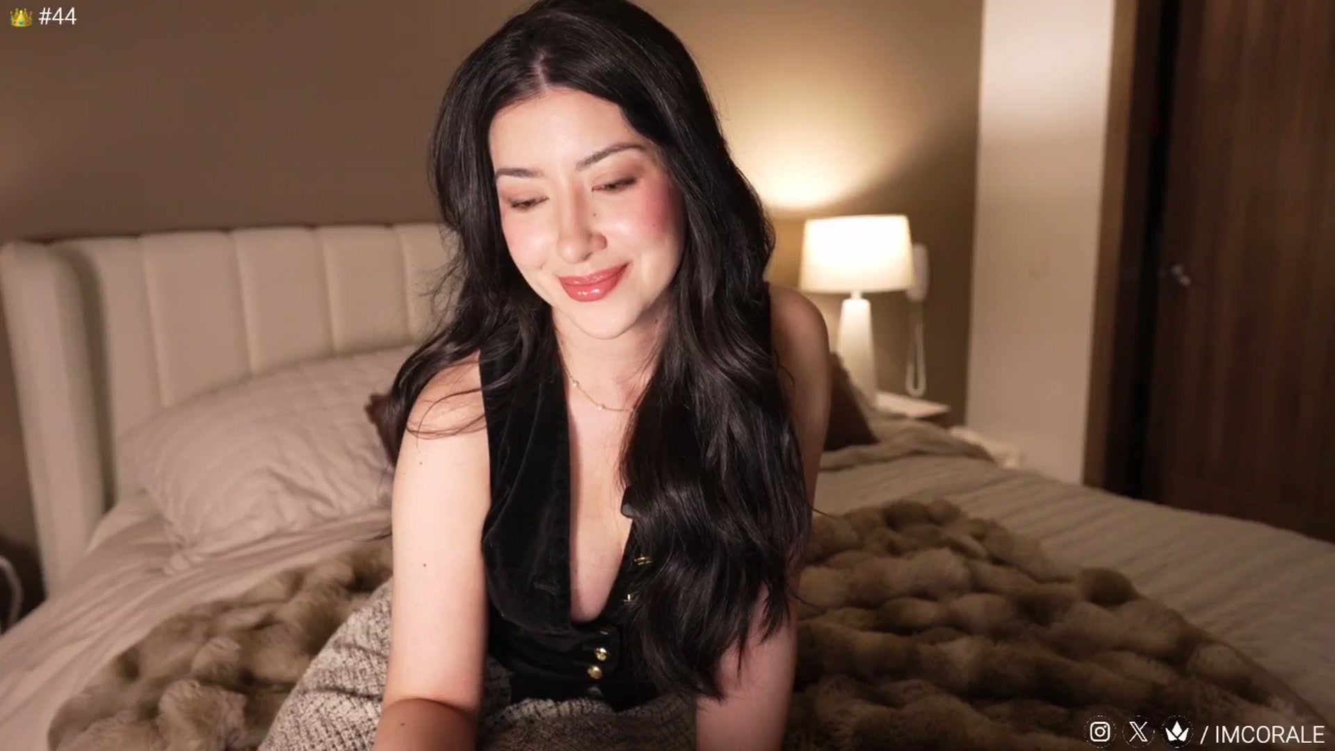 Gallery image thumbnail from Corale's myfreecams stream on, 01/18/2026, 04:06 image 3 of 20