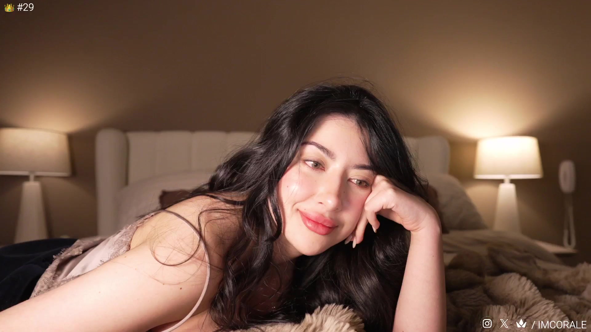 Gallery image thumbnail from Corale's myfreecams stream on, 01/21/2026, 05:50 image 18 of 20