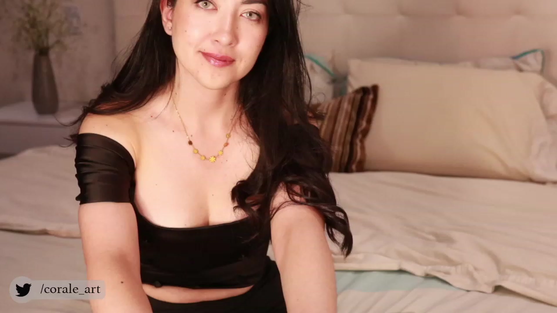 Gallery image thumbnail from Corale_'s myfreecams stream on, 01/19/2023, 21:00 image 12 of 20