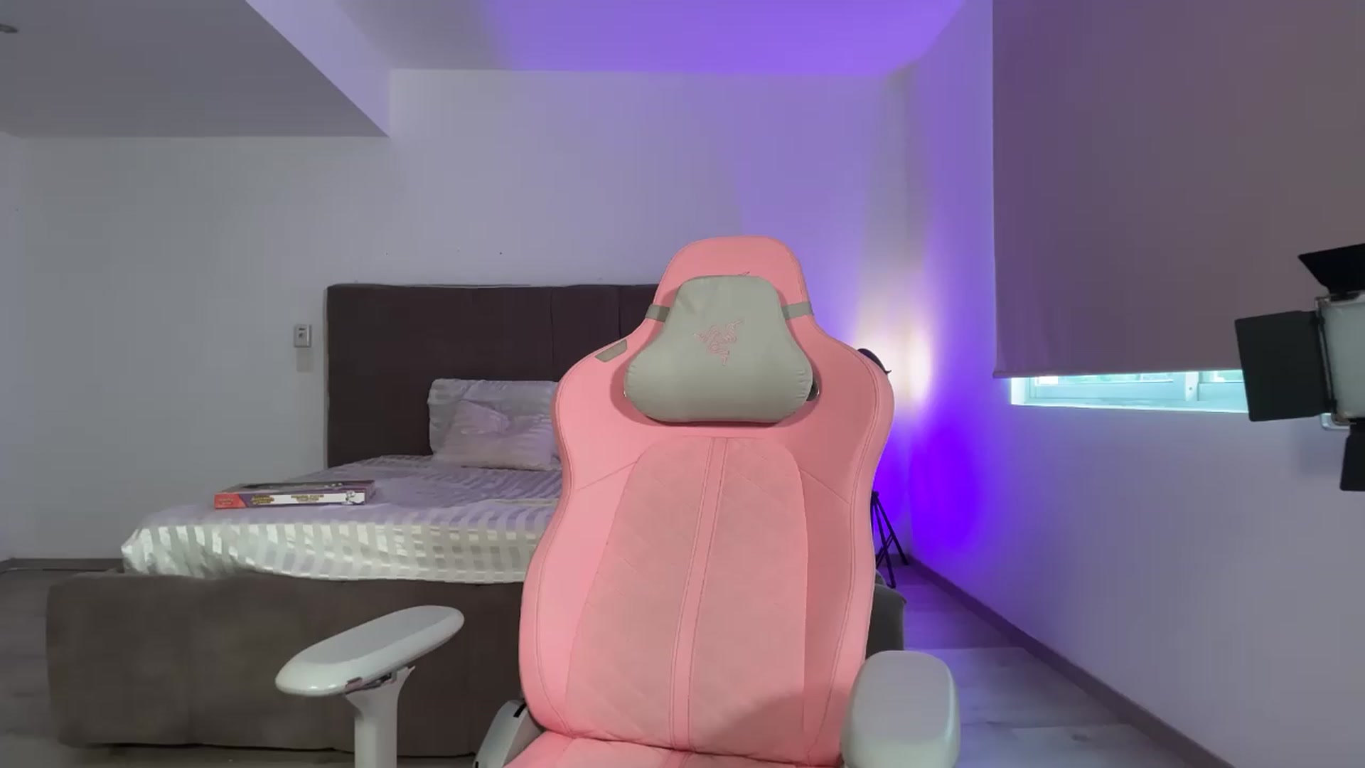 Gallery image thumbnail from Coralita's myfreecams stream on, 07/08/2026, 24:01 image 20 of 20