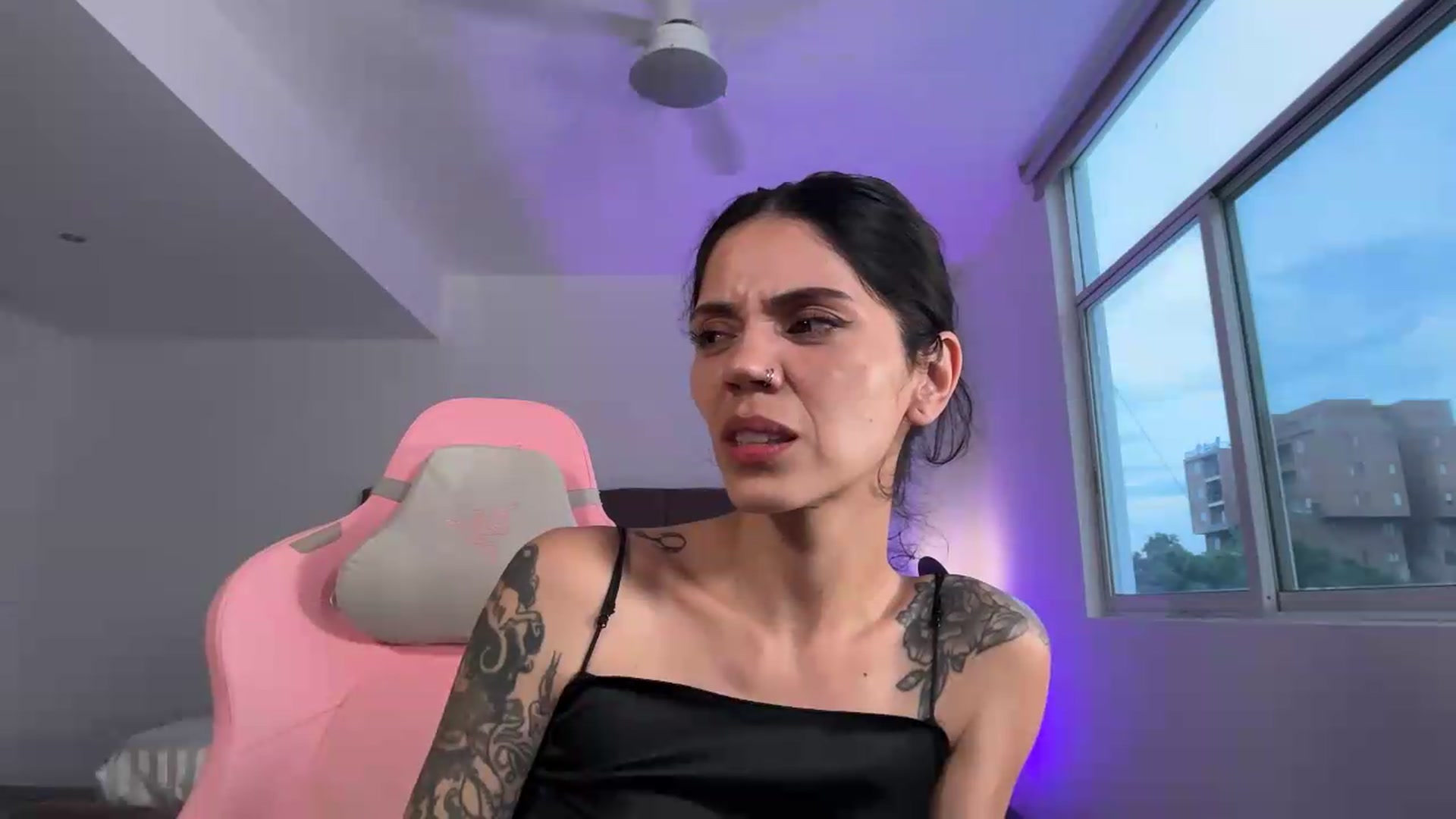 Gallery image thumbnail from Coralita's myfreecams stream on, 07/08/2026, 01:22 image 17 of 20