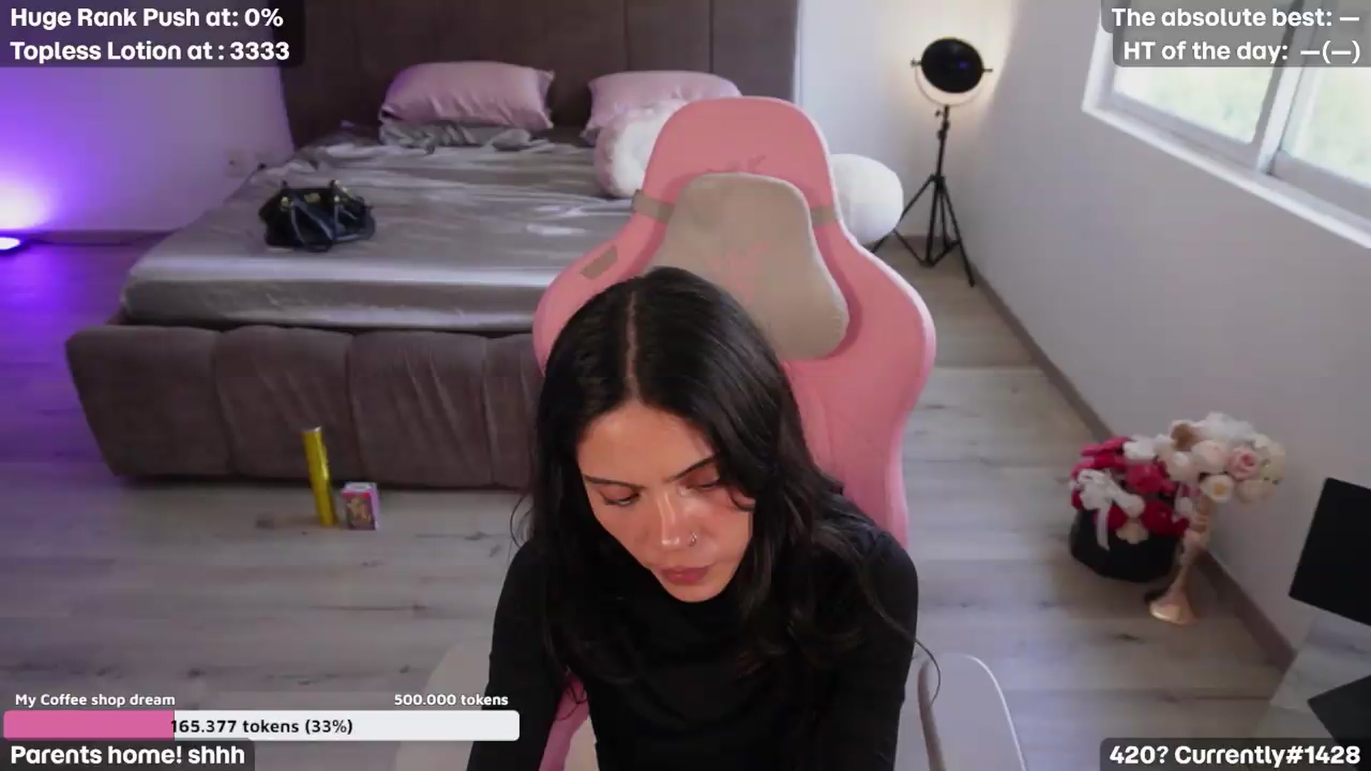 Gallery image thumbnail from Coralita's myfreecams stream on, 08/01/2026, 21:35 image 16 of 20